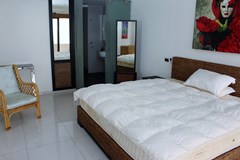 2-bedrooom-beachfront-condo-for-rent-garden-cliff-e